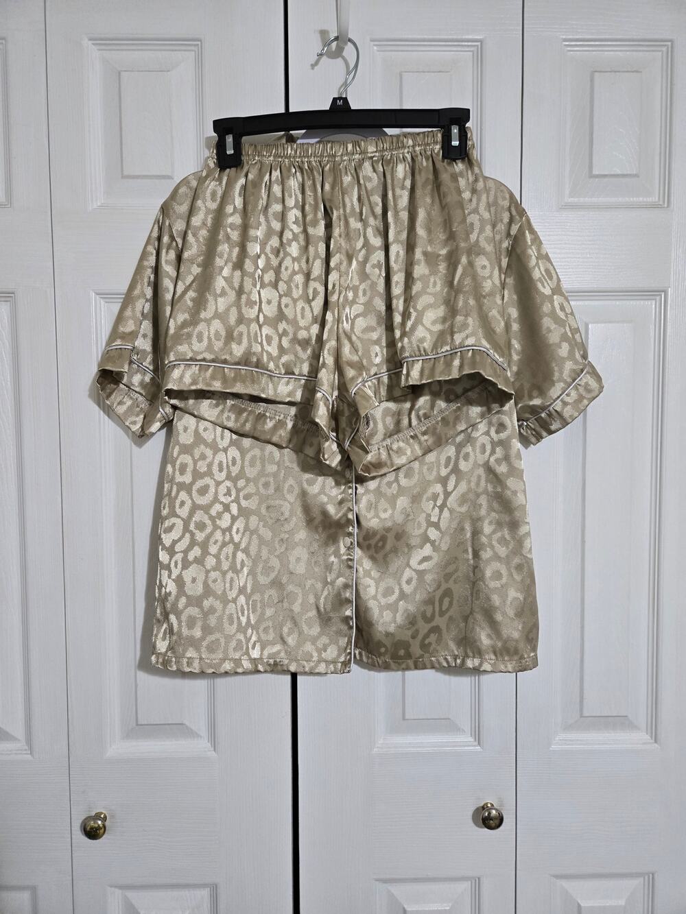 Unknown brand large women's gold faux silk pajama set